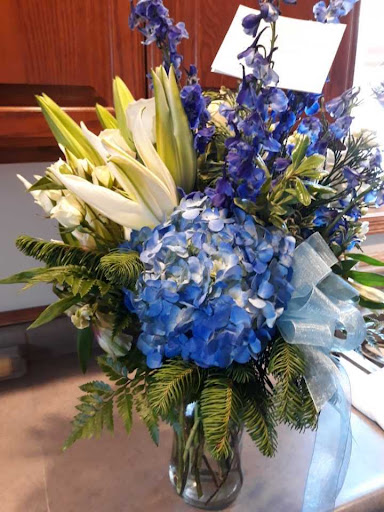 Florist «Janousek Florist Inc. & Greenhouses», reviews and photos, 4901 Charles St, Omaha, NE 68132, USA