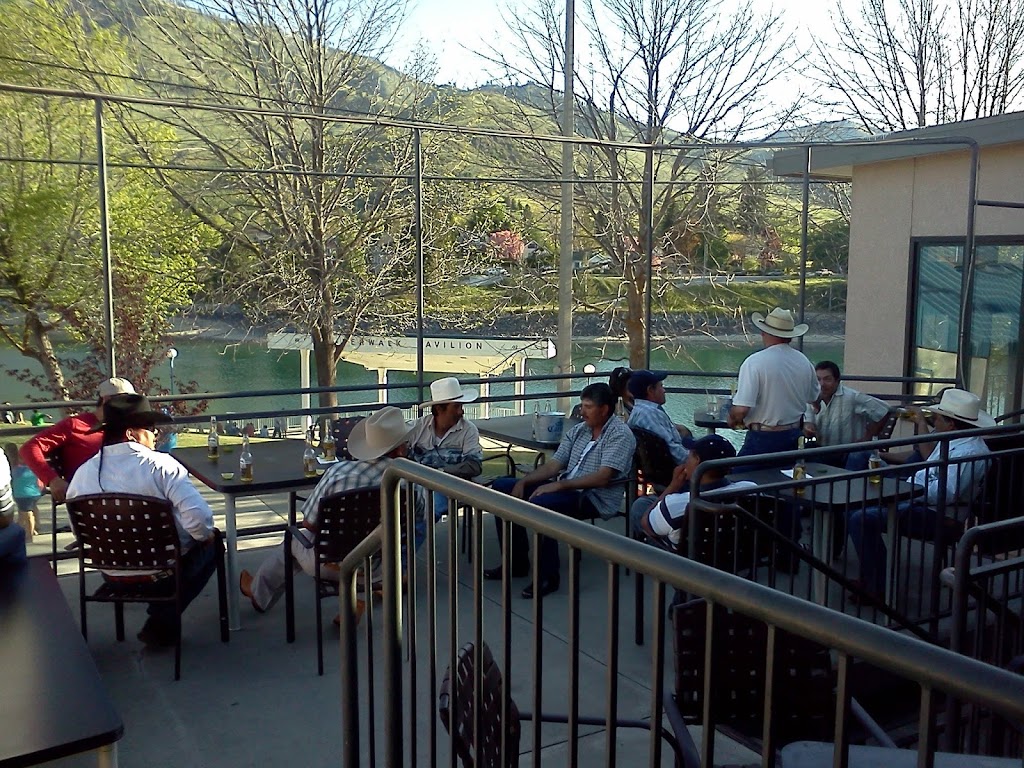 Valerie's Waterfront Bistro 98816