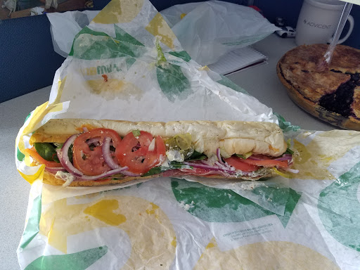 Restaurant «SUBWAY®Restaurants», reviews and photos, 7630 W Bluemound Rd, Wauwatosa, WI 53213, USA