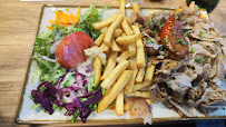 Kebab du Restaurant turc Akdeniz à Décines-Charpieu - n°2