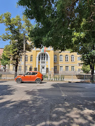Второ основно училище „Петко Рачов Славейков”