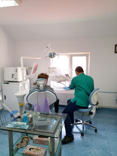 Opinii despre Cabinet Stomatologic Petcu Rares Valu lui Traian în <nil> - Dentist
