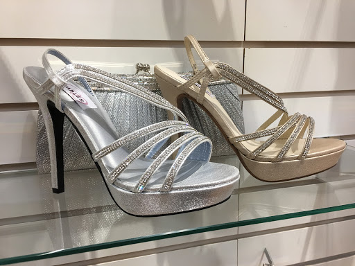 Shoe Store «Signature Shoes», reviews and photos, 271 Westwood Ave, Westwood, NJ 07675, USA