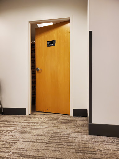 Eye Care Center «LensCrafters», reviews and photos, 1298 Fox Valley Center Dr, Aurora, IL 60504, USA