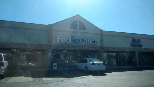 Print Shop «FedEx Office Print & Ship Center», reviews and photos, 1189 Miamisburg Centerville Rd, Washington Township, OH 45459, USA