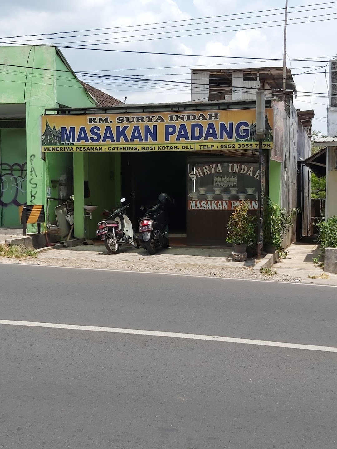 RM. Surya Indah(MASAKAN PADANG)