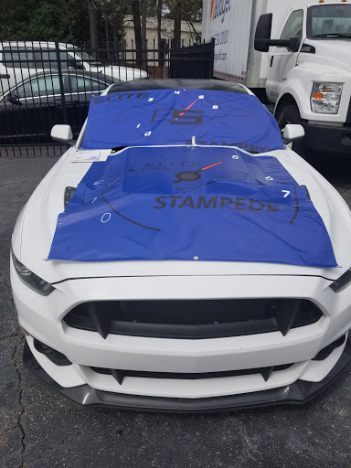 Used Car Dealer «Wade Ford Pre Owned Vehicle Center», reviews and photos, 3817 S Cobb Dr SE, Smyrna, GA 30080, USA