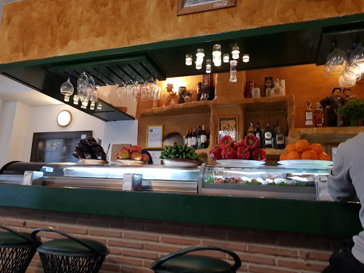 Información y opiniones sobre Marisquería El Perchel de Málaga