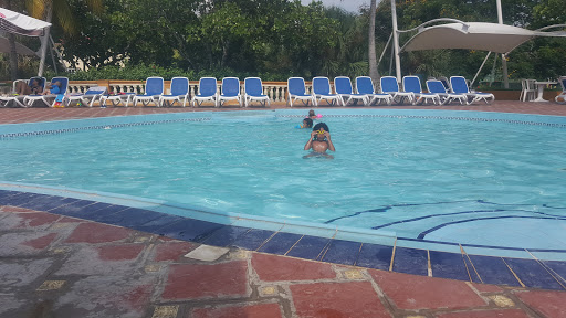 Private swimming pools in Havana
