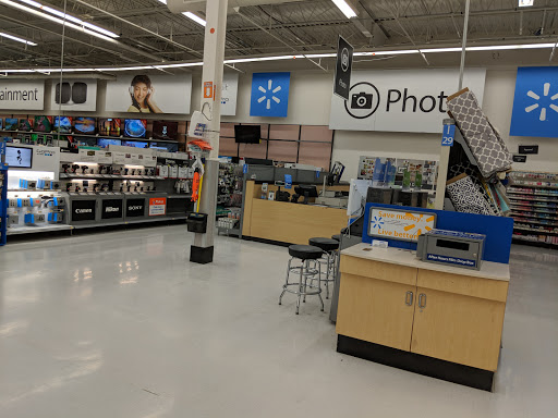 Discount Store «Walmart», reviews and photos, 199 JT Connell Hwy, Newport, RI 02840, USA