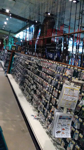 Sporting Goods Store «Bass Pro Shops», reviews and photos, 951 E Lewis and Clark Pkwy, Clarksville, IN 47129, USA
