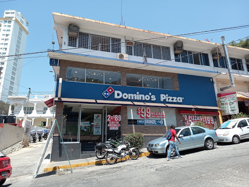 Domino's Caleta