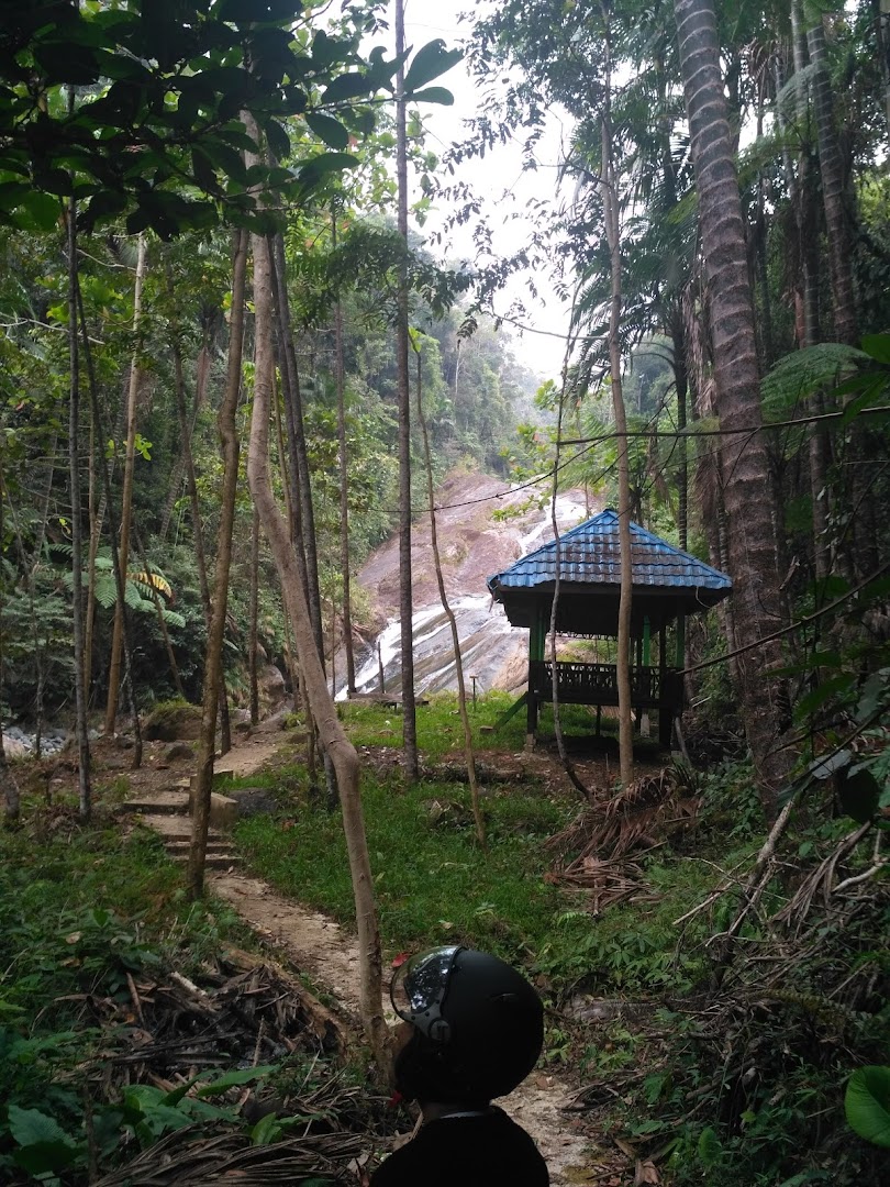 Air Terjun Sarambu Masiang