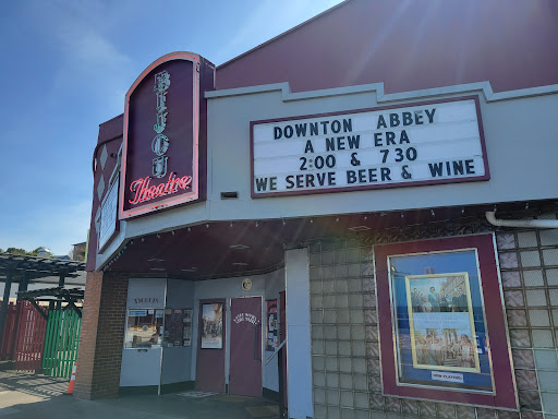 Movie Theater «Bijou Theatre», reviews and photos, 1624 NE Hwy 101, Lincoln City, OR 97367, USA