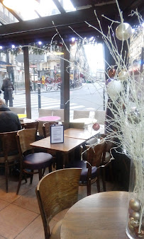 Atmosphère du Restaurant Le Petit Cardinal à Paris - n°9