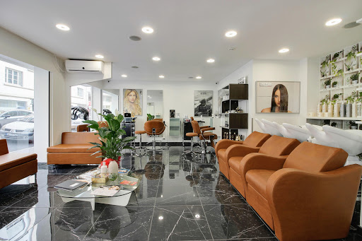 JULIE BORNE Salon de coiffure création à Lyon 6 près de Part Dieu Lyon 3