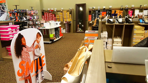 Shoe Store «DSW Designer Shoe Warehouse», reviews and photos, 6644 Loisdale Rd, Springfield, VA 22150, USA