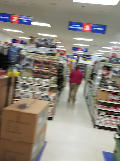 Hardware Store «Harbor Freight Tools», reviews and photos, 509 Lone Oak Rd, Paducah, KY 42003, USA