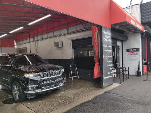 Empire Hand Carwash en Staten Island
