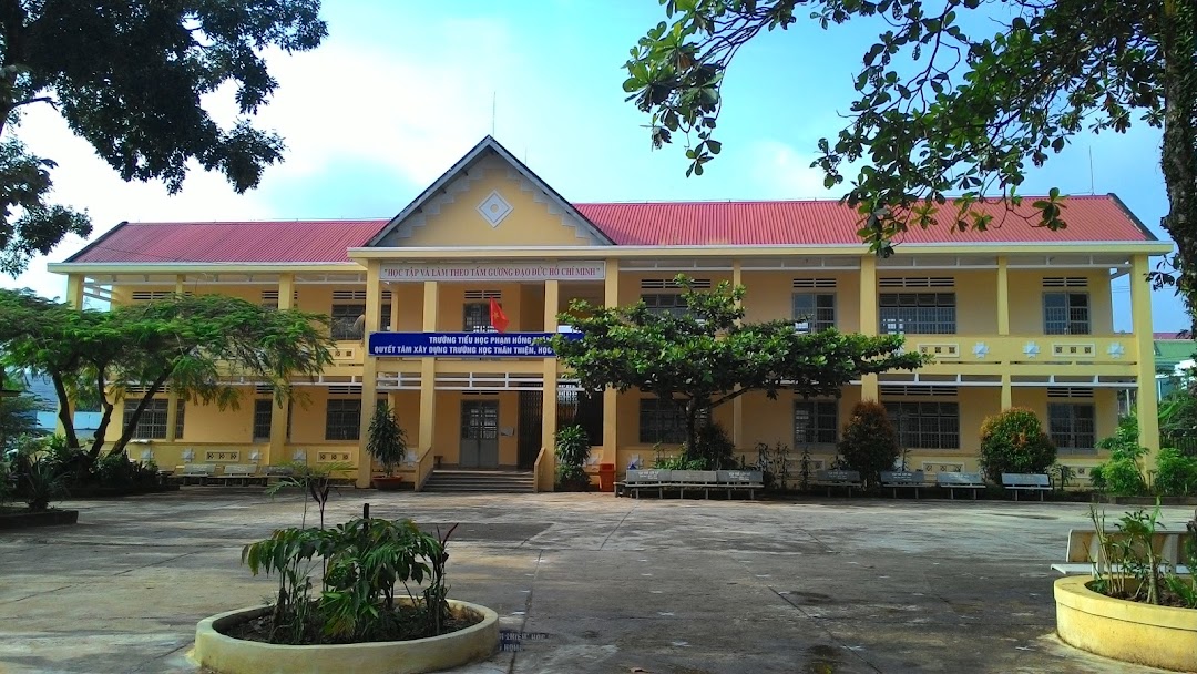 Trường tiểu học Phạm Hồng Thái