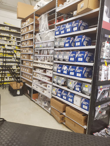 Auto Parts Store «Advance Auto Parts», reviews and photos, 8724 NW 122nd St, Hialeah Gardens, FL 33018, USA