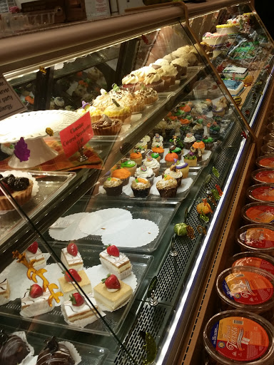 Grocery Store «Market Basket», reviews and photos, 352 W Center St, West Bridgewater, MA 02378, USA