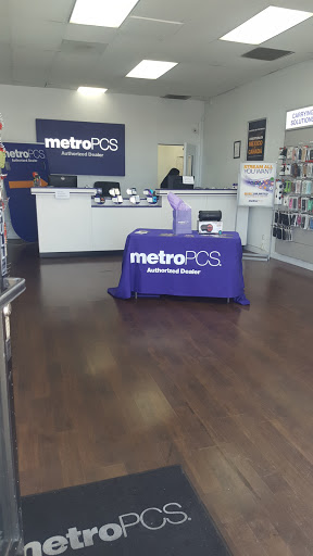 Cell Phone Store «MetroPCS Authorized Dealer», reviews and photos, 20867 Lassen St, Chatsworth, CA 91311, USA