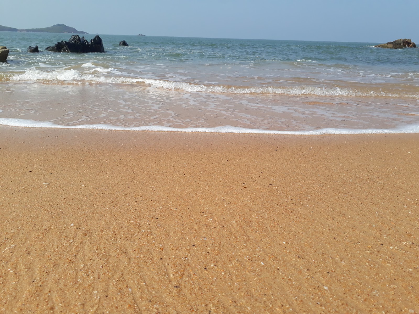 Fotografija Nadibhag beach nahaja se v naravnem okolju