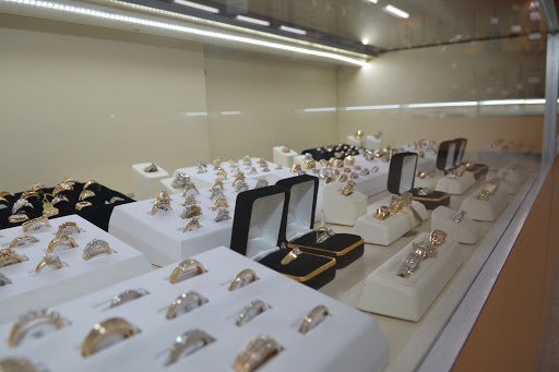 Pawn Shop «Fort Jewelry & Loans», reviews and photos, 2106 Fort St, Lincoln Park, MI 48146, USA