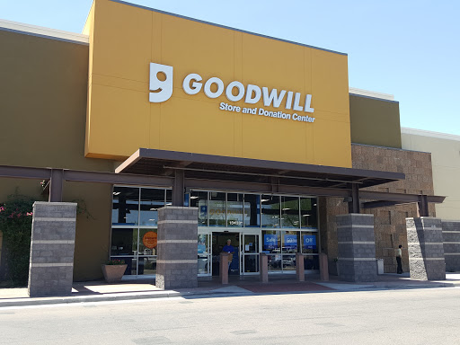 Thrift Store «Pebble Creek Goodwill Retail Store & Donation Center», reviews and photos, 15433 W McDowell Rd, Goodyear, AZ 85395, USA