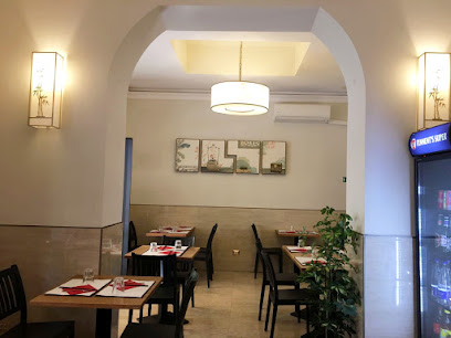 Huaweiju Restaurant cinese 华味居 - Via Filippo Turati, 9, 00185 Roma RM, Italy