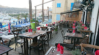 Atmosphère du Restaurant méditerranéen Via Marine Le Bistrot à Calvi - n°17