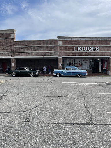Liquor Store «Bay Shore Wine & Liquor», reviews and photos, 2058 Sunrise Hwy, Bay Shore, NY 11706, USA