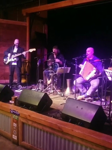 Pizza Restaurant «Whirled Pies Downtown», reviews and photos, 199 W 8th Ave, Eugene, OR 97401, USA