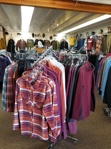 Outdoor Sports Store «Redding Sports Ltd», reviews and photos, 950 Hilltop Dr, Redding, CA 96003, USA