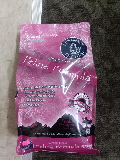 Pet Supply Store «Pet Headquarters», reviews and photos, 501 E Main St B, Palmyra, PA 17078, USA