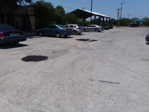 Park «Flores Park», reviews and photos, 803 W Southcross Blvd, San Antonio, TX 78211, USA