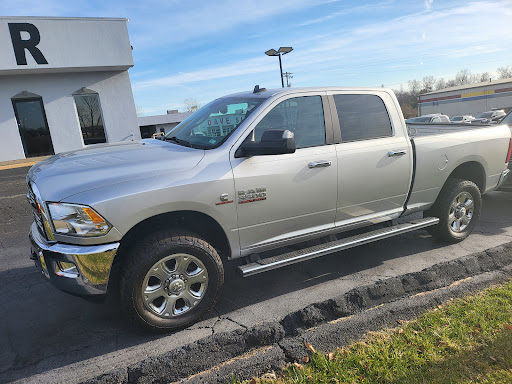 Auto Repair Shop «Dave Sinclair Chrysler Dodge Jeep Ram», reviews and photos, 2326 W Osage St, Pacific, MO 63069, USA