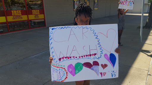 Auto Parts Store «Advance Auto Parts», reviews and photos, 5805 Troost Ave, Kansas City, MO 64110, USA