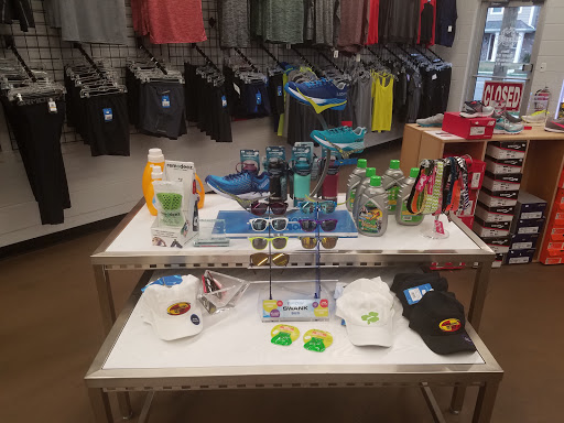 Shoe Store «Hansons Running Shop», reviews and photos, 3407 S Rochester Rd, Royal Oak, MI 48073, USA