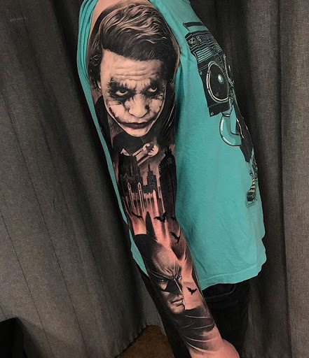 Tattoo Shop «Venture Tattoo Studio», reviews and photos, 423 N Marion St, Oak Park, IL 60302, USA