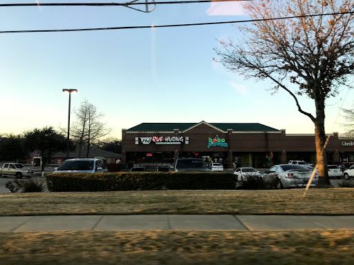 Pet Supply Store «Pet Supplies Plus», reviews and photos, 291 E Round Grove Rd Suite 150, Lewisville, TX 75067, USA