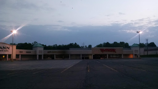 Department Store «T.J. Maxx», reviews and photos, 832 Plaza Blvd, Lancaster, PA 17601, USA