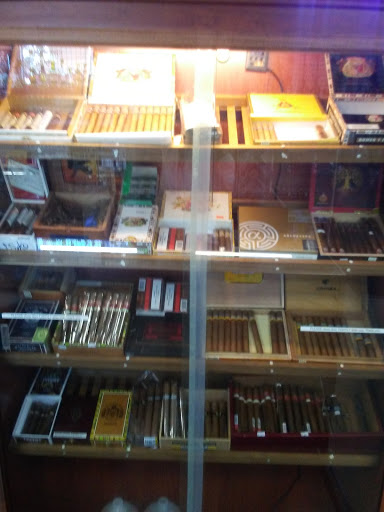 Tobacco Shop «J Smoke Shop», reviews and photos, 5140 W Peoria Ave #138, Glendale, AZ 85302, USA