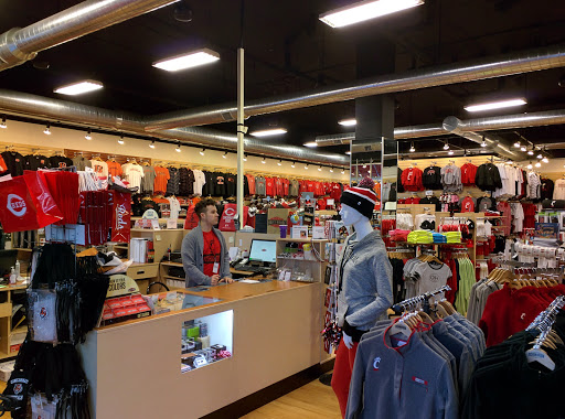 Rally House Cincinnati at U-Square, 261 Calhoun St, Cincinnati, OH 45219, USA, 