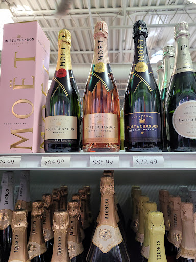 Liquor Store «Piscataway Liquors Inc», reviews and photos, 600 Stelton Rd, Piscataway Township, NJ 08854, USA