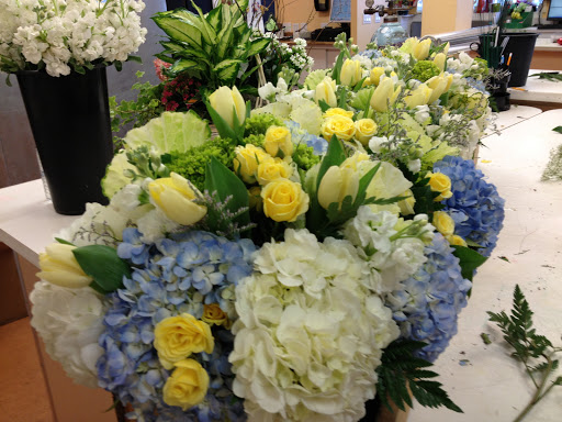 Florist «Flowers By Kelly», reviews and photos, 43 Atlantic Ave, Lynbrook, NY 11563, USA