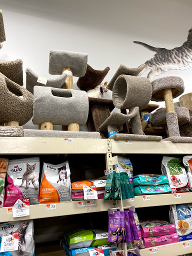 Pet Supply Store «Pet Supplies Plus», reviews and photos, 2057 S Telegraph Rd, Bloomfield Hills, MI 48302, USA