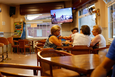 Café Bar Pensión Crespo Carr. de Almanza, 1, 24344 Villamartín de Don Sancho, León, España