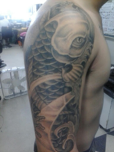 Tattoo Shop «Tan the Man Tattoo & Body», reviews and photos, 6871 S Gessner Rd, Houston, TX 77036, USA